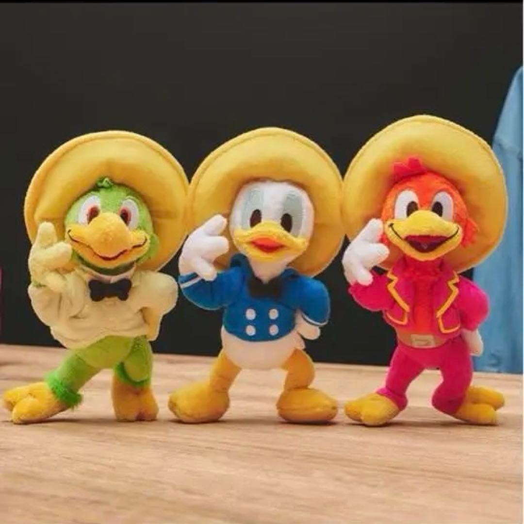 ディズニーストア 三人の騎士 三騎士 ぬいぐるみ マスコット - メルカリ