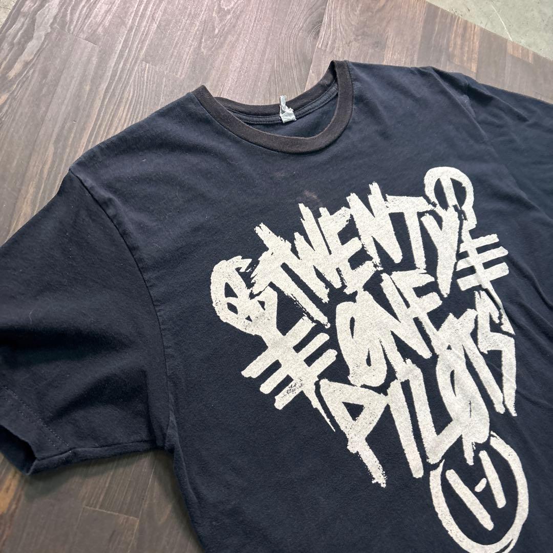 8SM1 トゥエンティワンパイロッツ　バンドTシャツ　黒　M 古着 used