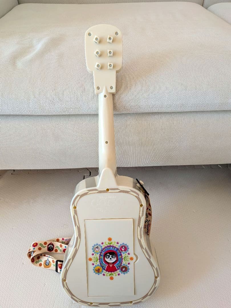 ディズニーパーク　リメンバーミーCOCOギター　ポップコーン　海外限定
