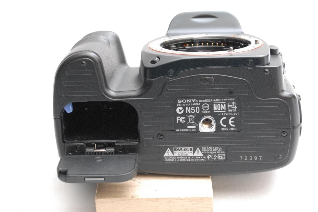 SONY α100/DT 3.5-5.6/18-70mm (良品）