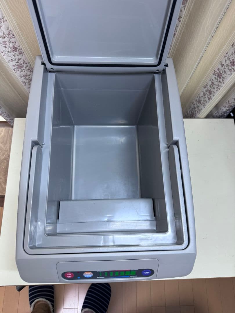 値下げ中 送料無料 DOMETIC ポータブル冷蔵庫 13.7L