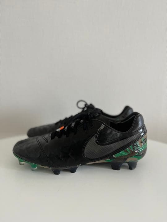 ナイキ ティエンポ レジェンド6 SE CAMO  FG 26.5CM