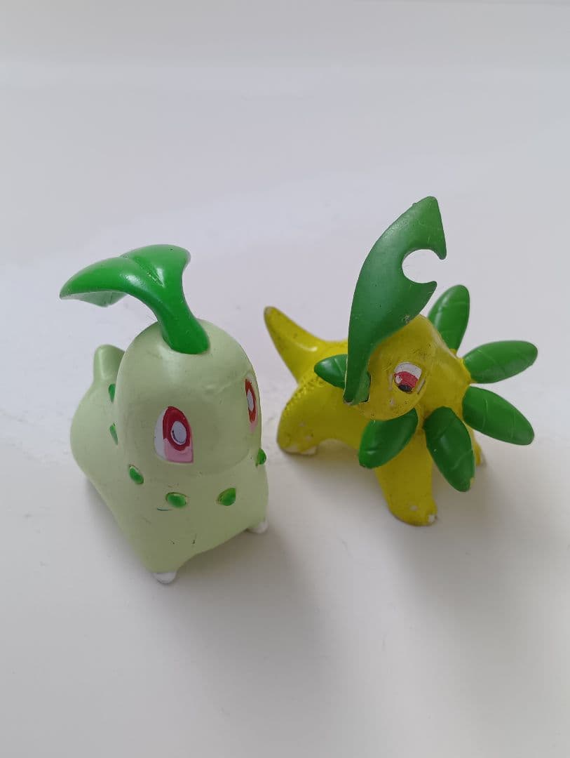 チコリータ→ベイリーフ 進化2体／ 希少初期 ポケモンフィギュア