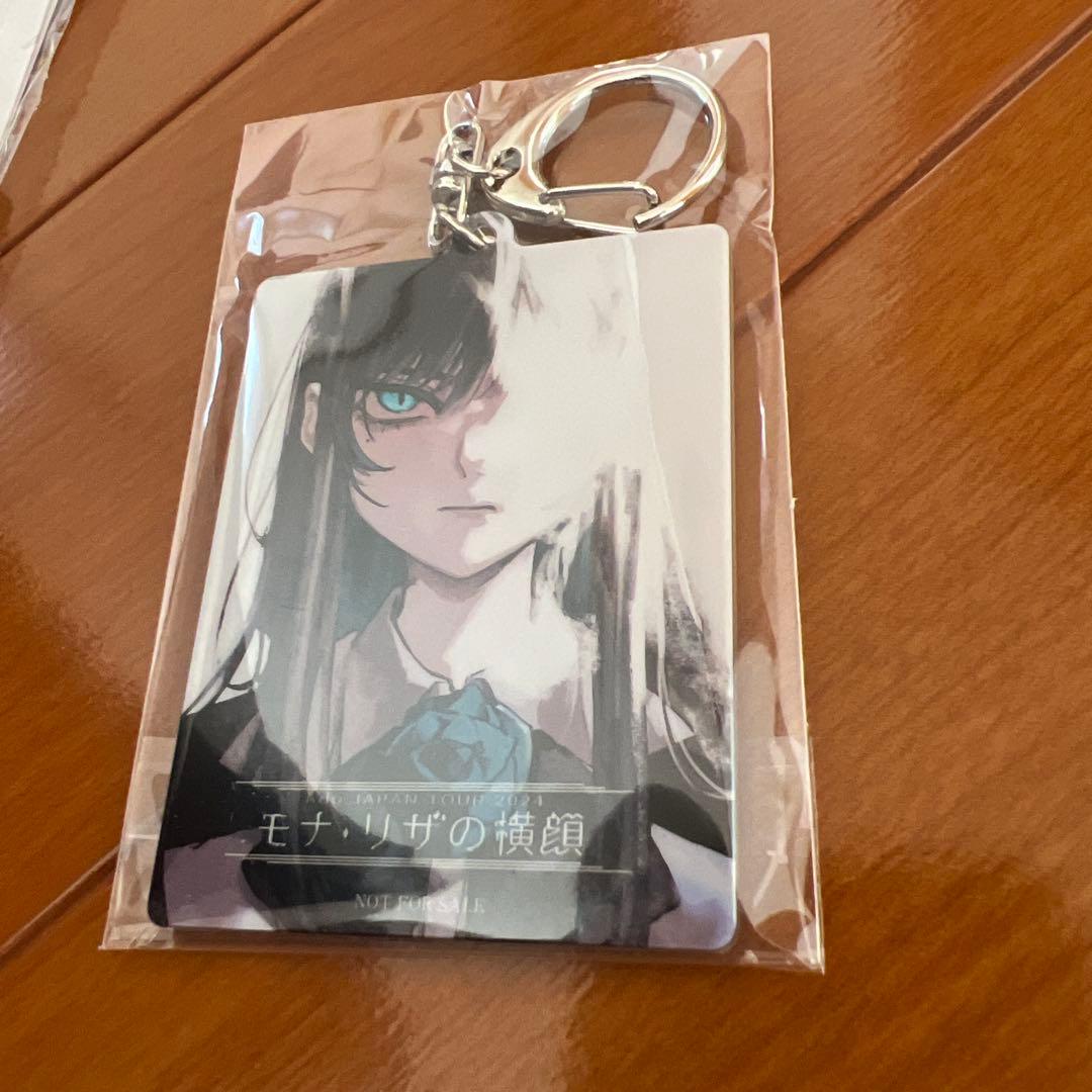 Ado モナリザの横顔ストラップとキーホルダー