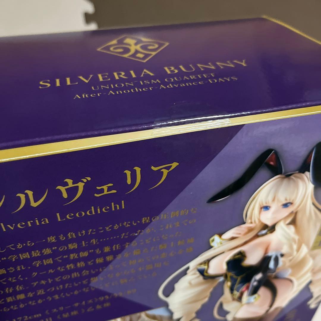 ユニオリ　SILVERIA BUNNY 1/6スケール フィギュア
