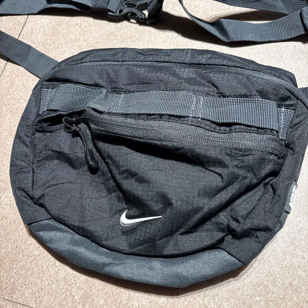 Nike ミニウエストポーチ ボディバッグ 黒 テック y2k 00s - メルカリ