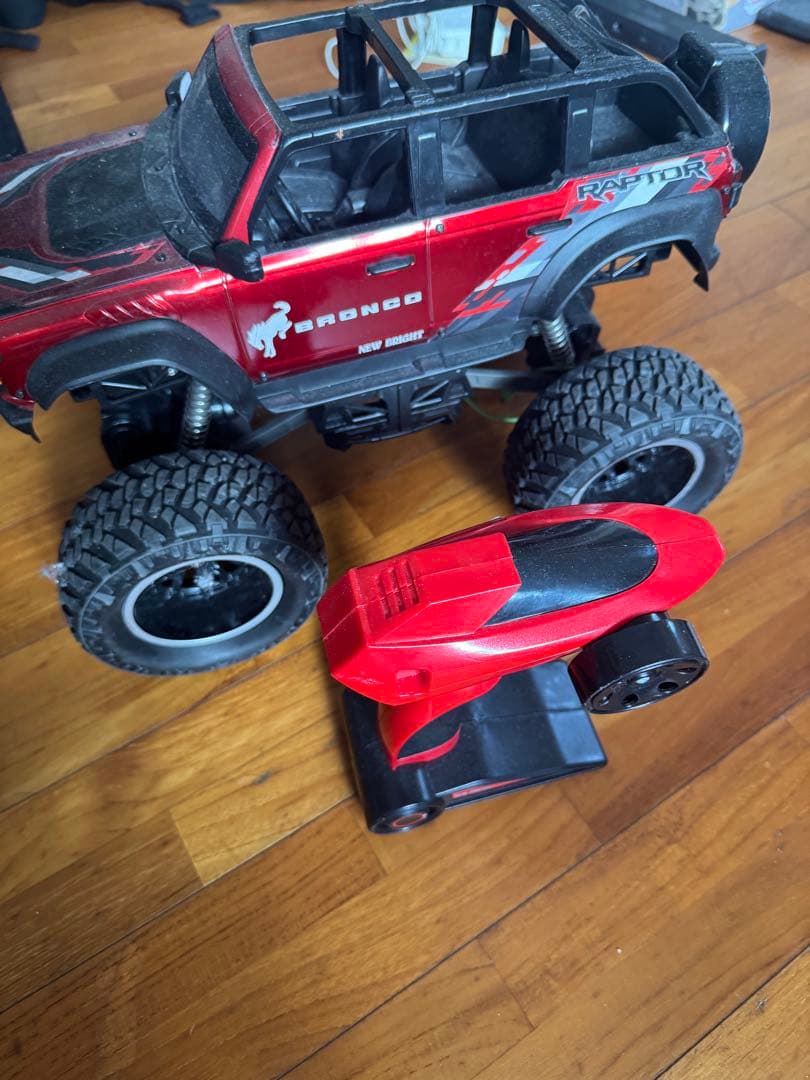 RCカー 四輪駆動 レッド ミニ四駆サンタクロース（レッドレーサー） | タミヤ