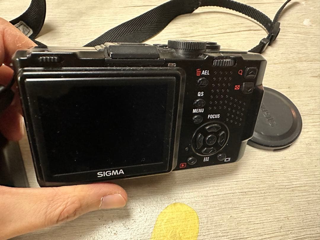 SIGMA DP2x コンパクトデジタルカメラ 24.2mm F2.8 動作品