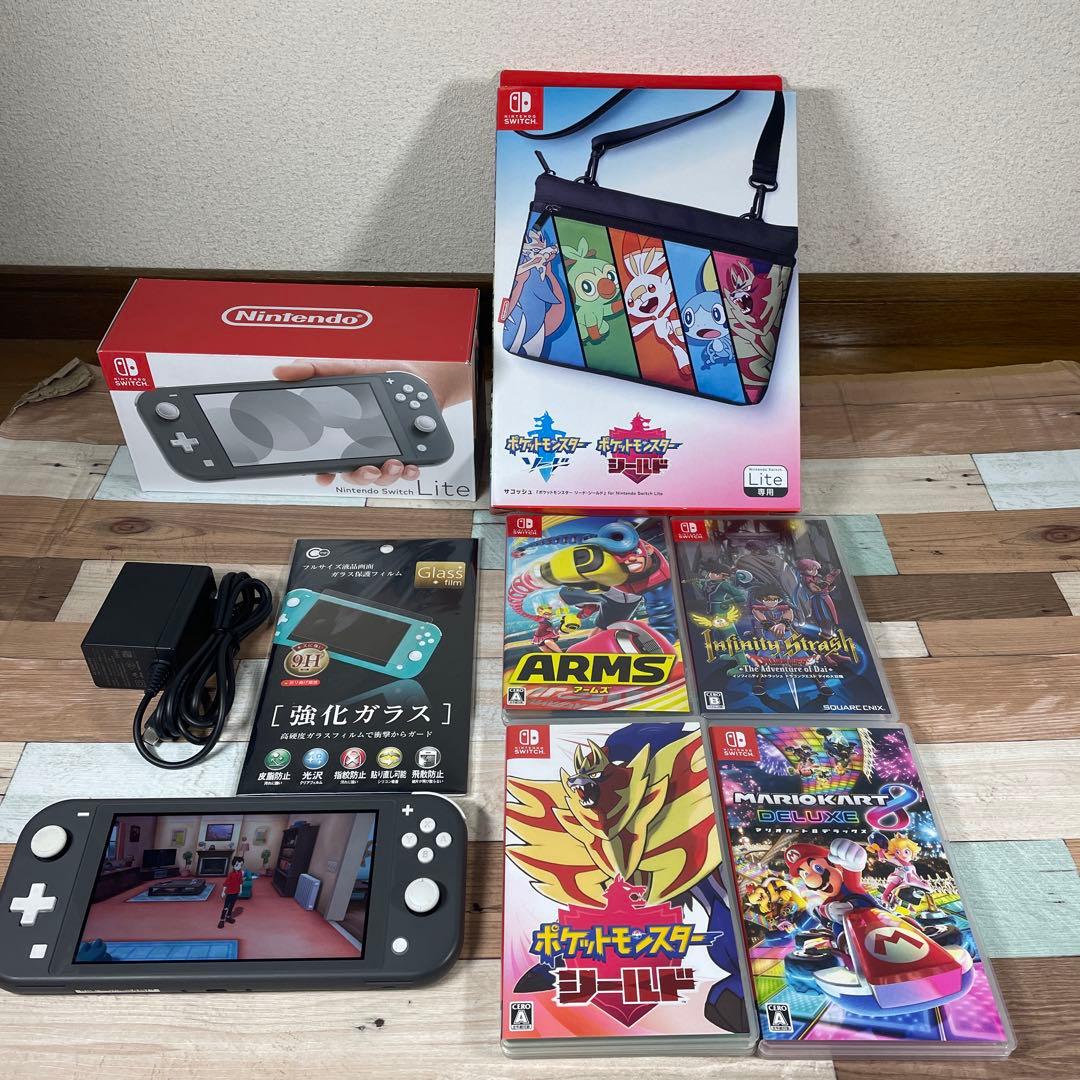 Switch lite新春ポケモンシールドセット ニュースリリース : 2019年7月10日 - 携帯専用「Nintendo Switch Lite