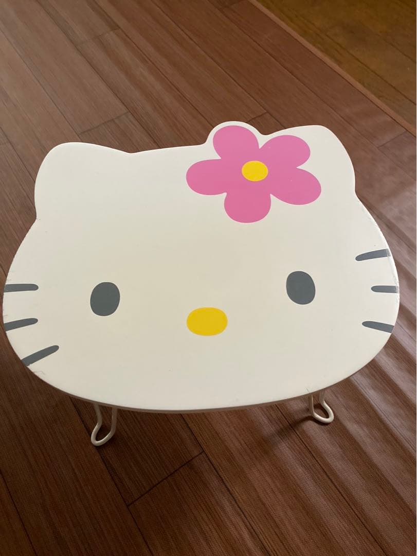 キティちゃん 折りたたみテーブル レトロ ミニテーブル - メルカリ