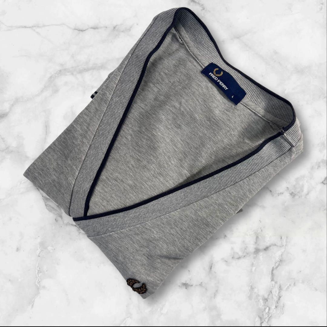 極美品 FRED PERRY 胸ロゴ 鹿の子 カーディガン サイズL グレー - メルカリ