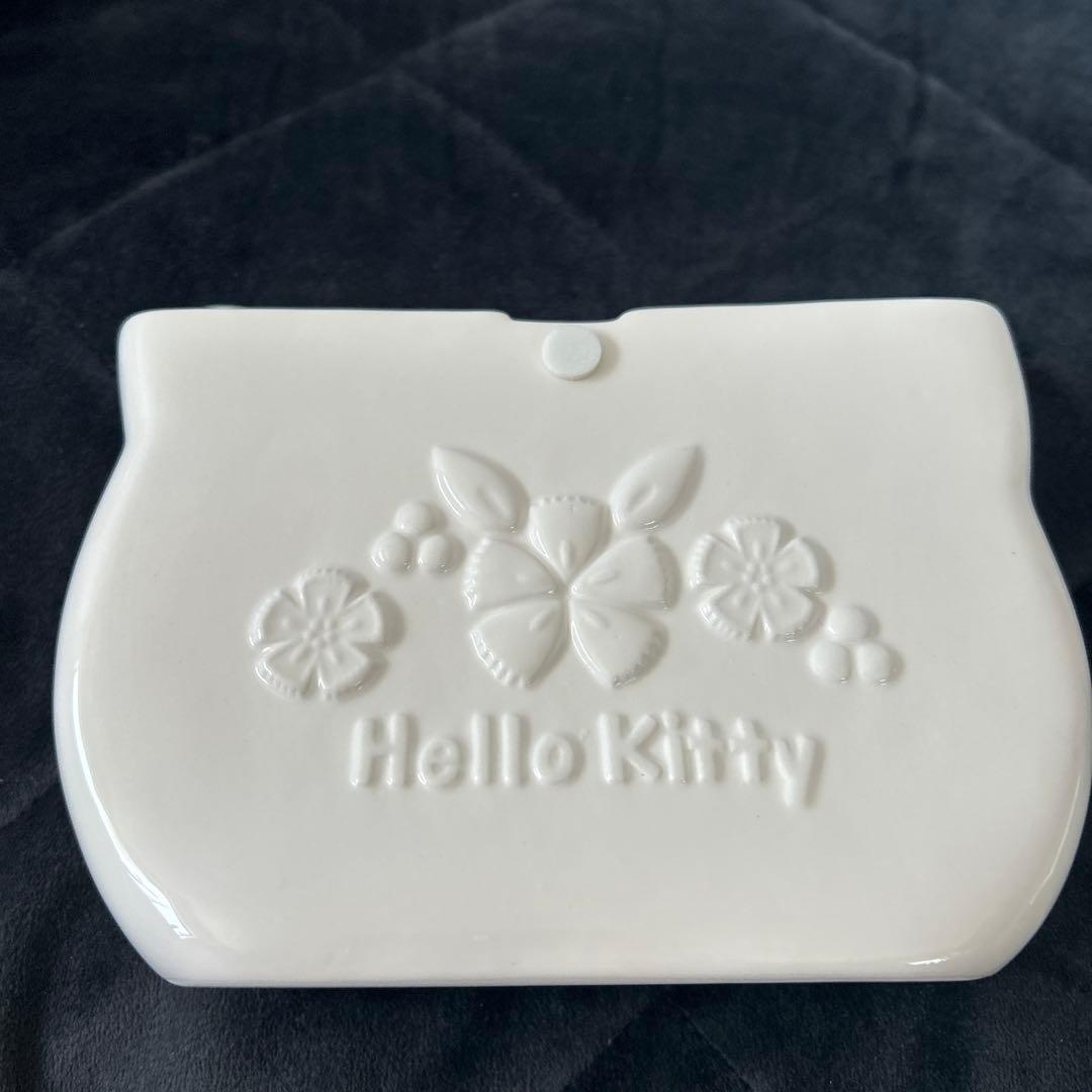 ハローキティの蚊取り線香ホルダーセット - メルカリ