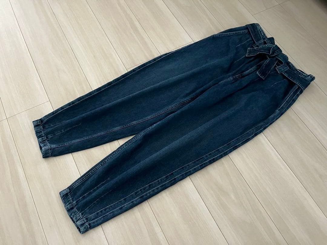 激カワ 石井杏奈さん着用POLO RALPH LAURENベルトジーンズ リボン