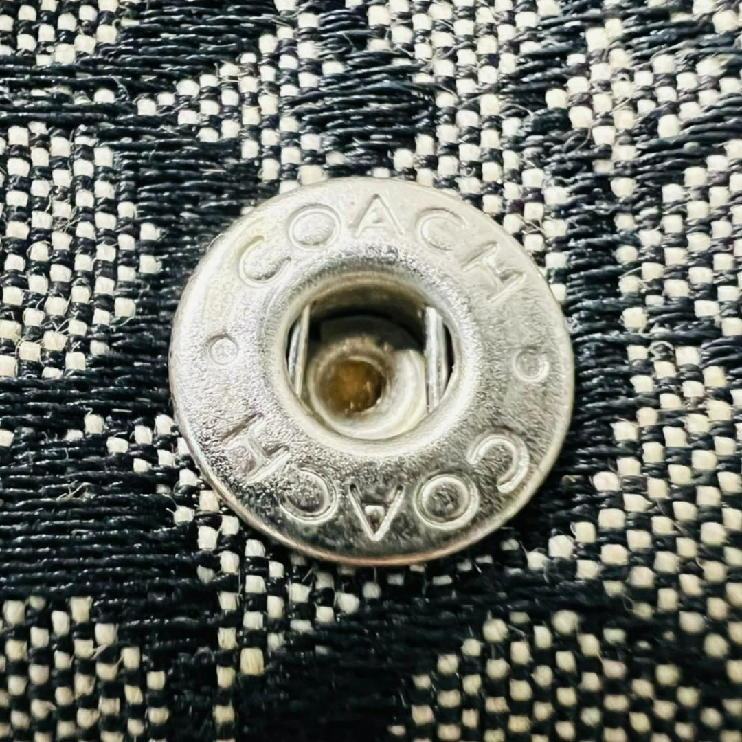 美品】COACH(コーチ)キーホルダー 手帳型 シグネチャー 黒 チャーム