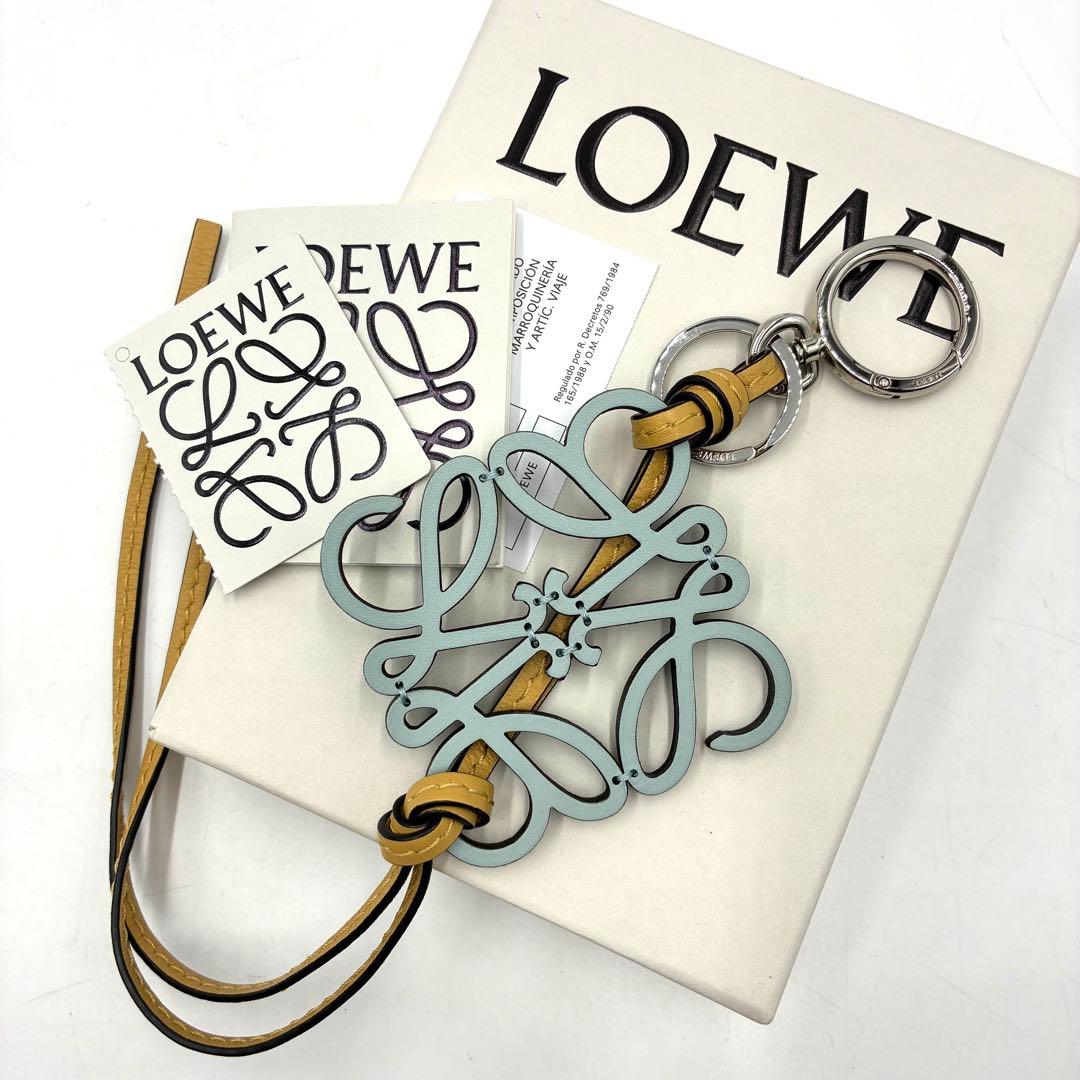 未使用級 ロエベ アナグラム キーリング チャーム レザー イエロー