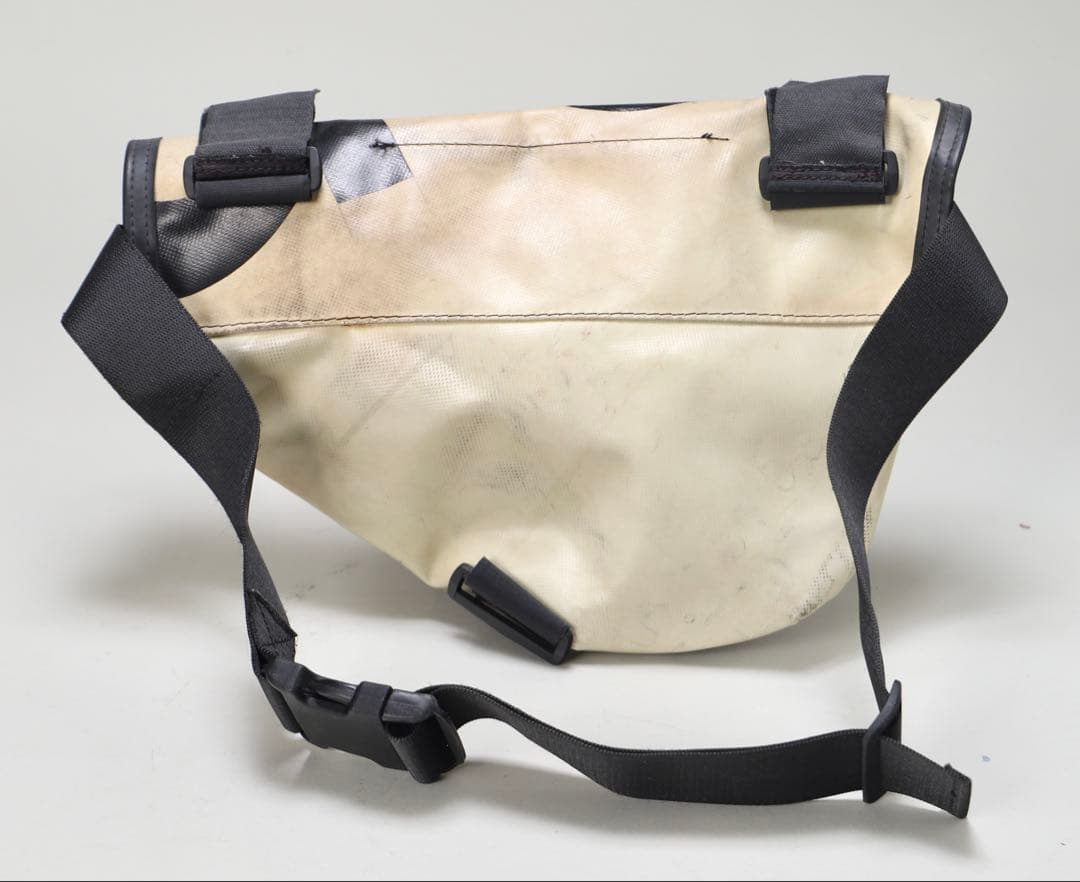 廃盤 フライターグ KNIGHT RIDER ショルダーバッグ 艶タグ - メルカリ