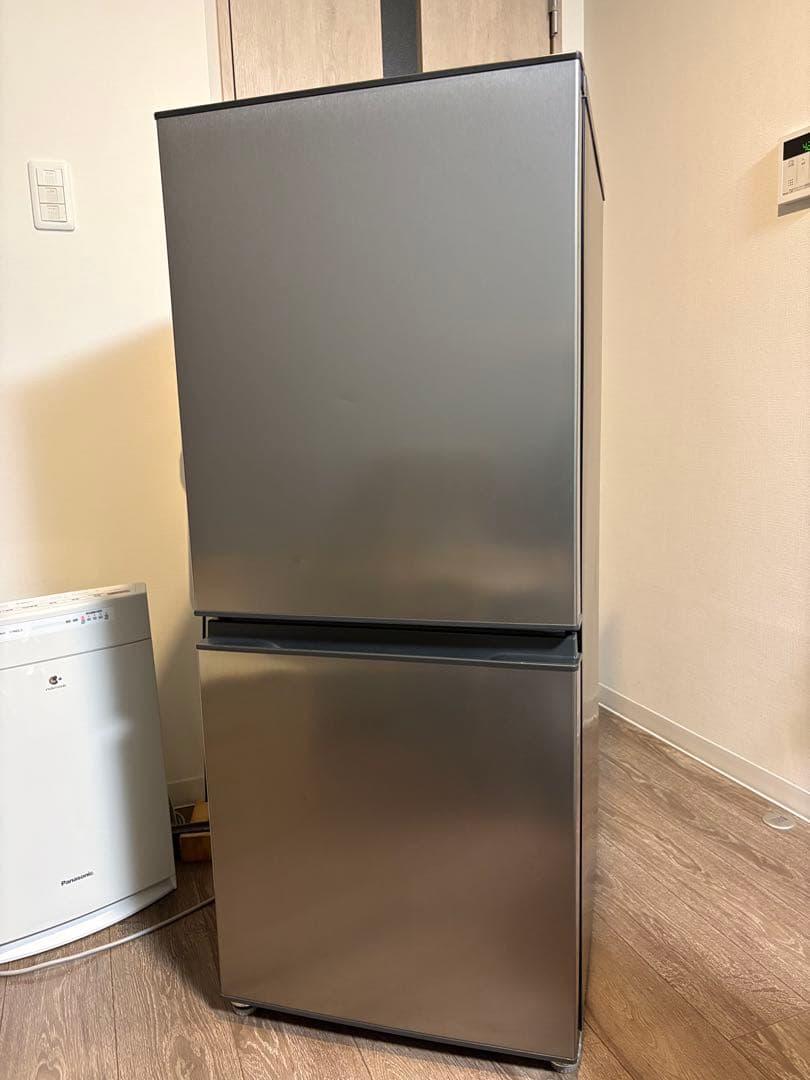 AQUA 135L 冷凍冷蔵庫 AQR-14N（S）直接受取1万引 - メルカリ