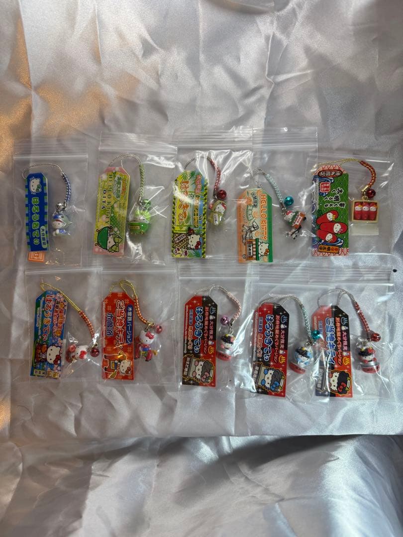 ご当地キティ 、ストラップ、全タグ付き87個レア付き、今話題、y2k