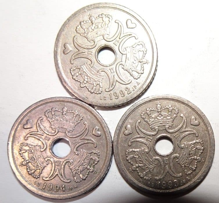 デンマーク硬貨【1クローネ3枚(1992年〜1994年各1枚)】 約20mm - メルカリ