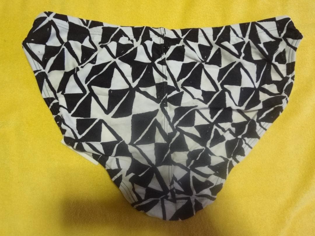 ELITIPO 水着 Lサイズ 白黒幾何学模様 新品未使用品