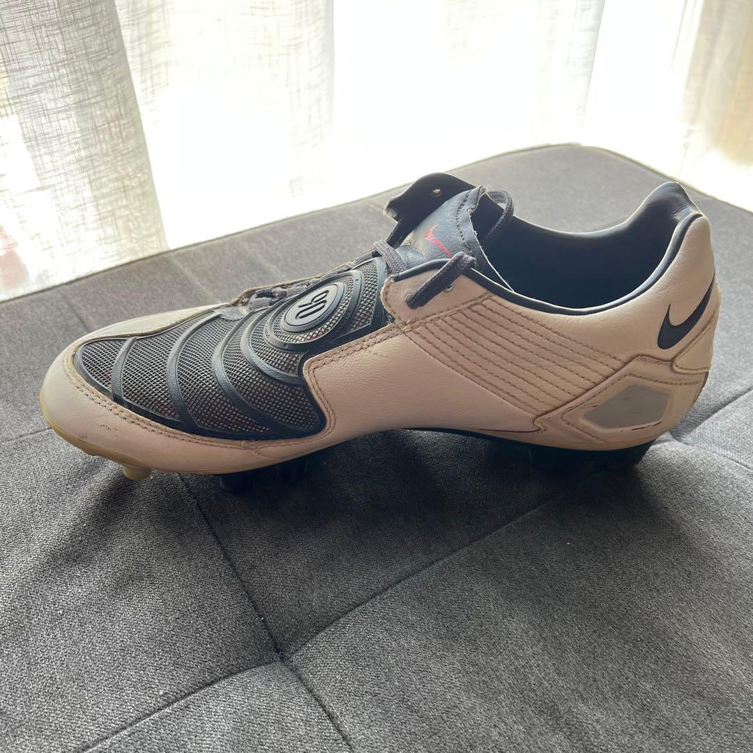 NIKE トータル90ストライク - メルカリ