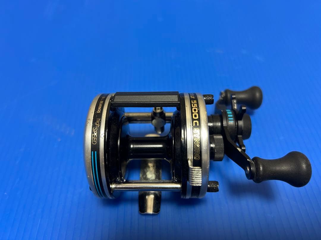 Abu Garcia 5500C ベイトリール - メルカリ