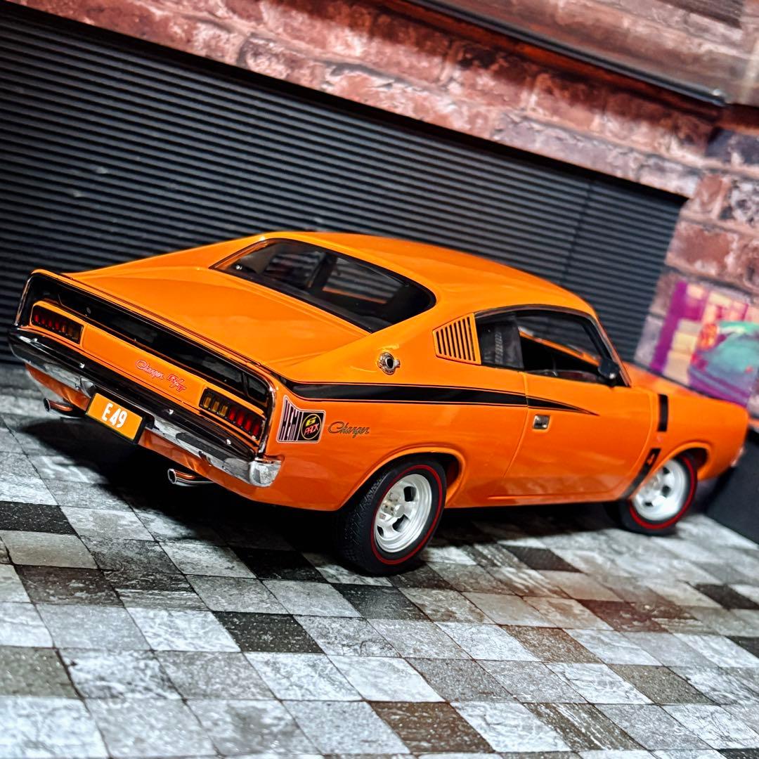 1/18 CC クライスラー ヴァリアント E49 R/T チャージャー