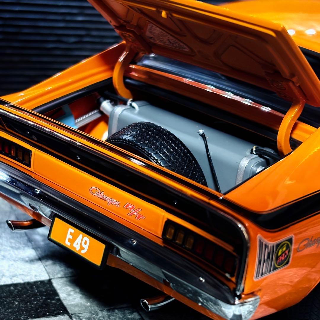 1/18 CC クライスラー ヴァリアント E49 R/T チャージャー