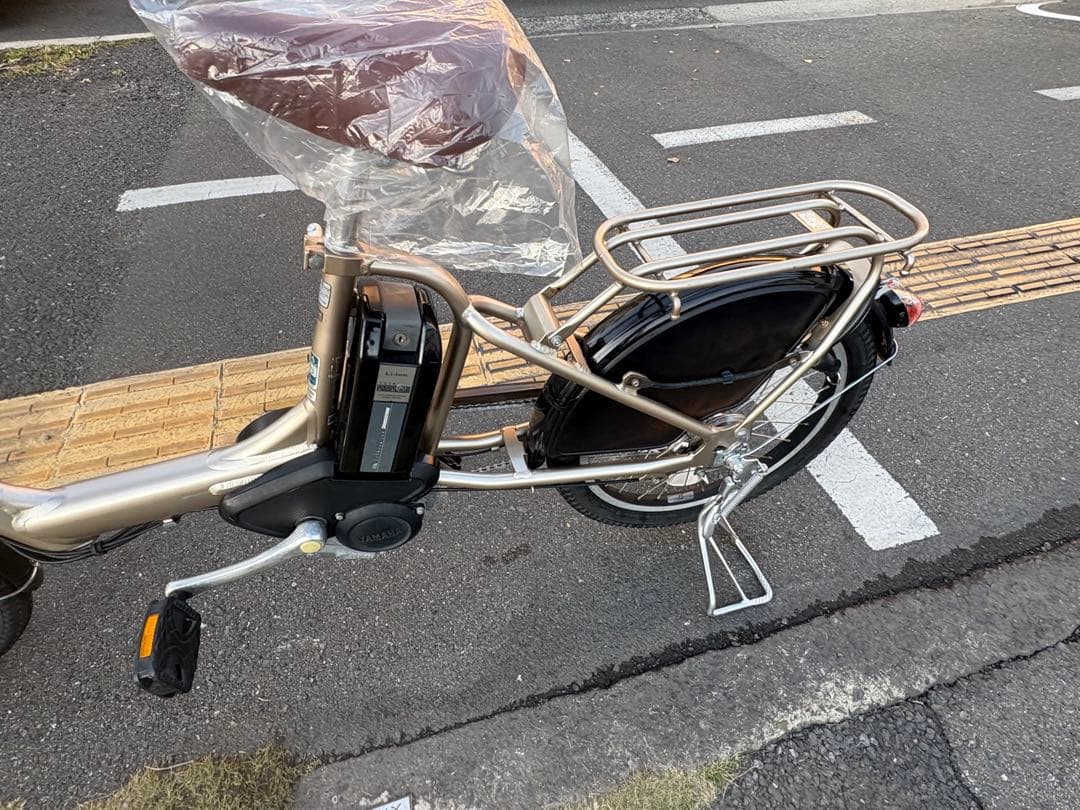 中古20インチブリヂストン電動アシスト自転車　8.9Ah 大阪