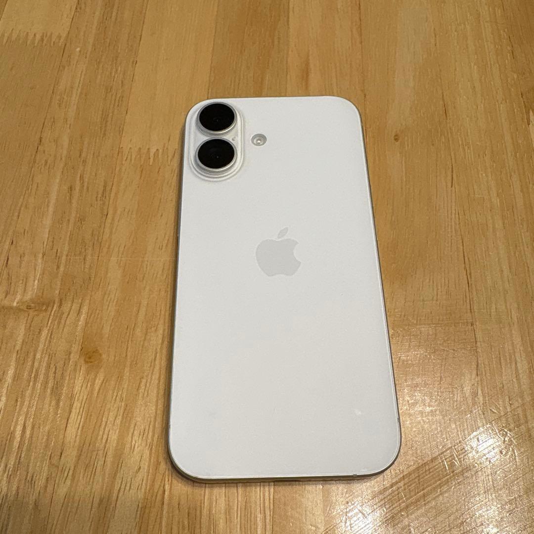 【超美品】iPhone16 128GB ホワイト【即日発送】 美品 SIMフリー iPhone 16 128GB ホワイト スマホ APPLE 即日発送 あす