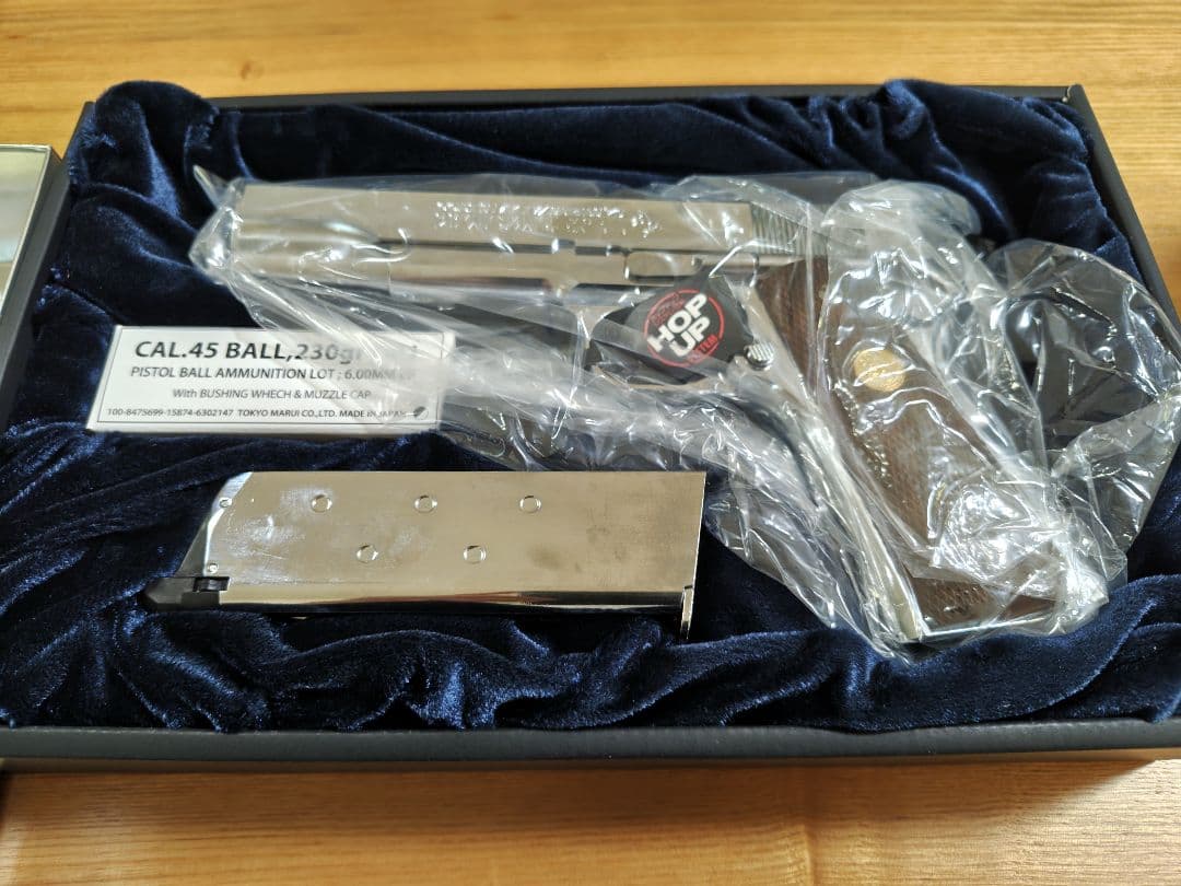 COLT Series 70 ガスブローバック ハンドガン ニッケルフィニッシュ