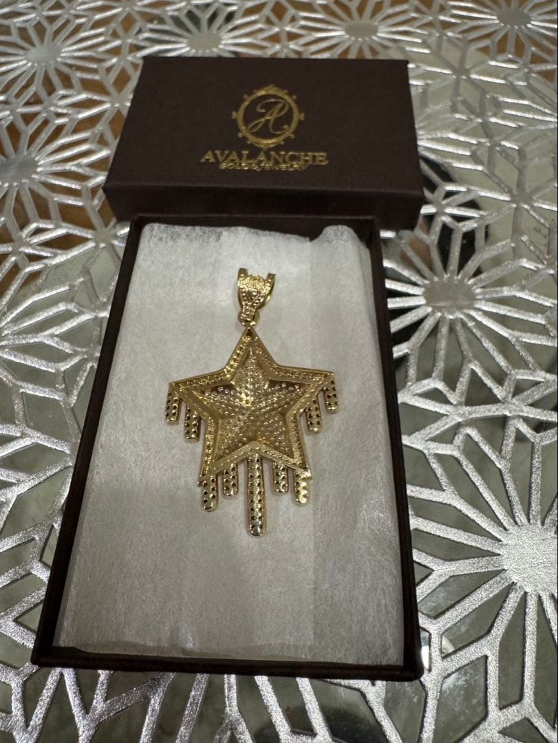 avalanche 8.2g ネックレストップ　アヴァランチ　10k