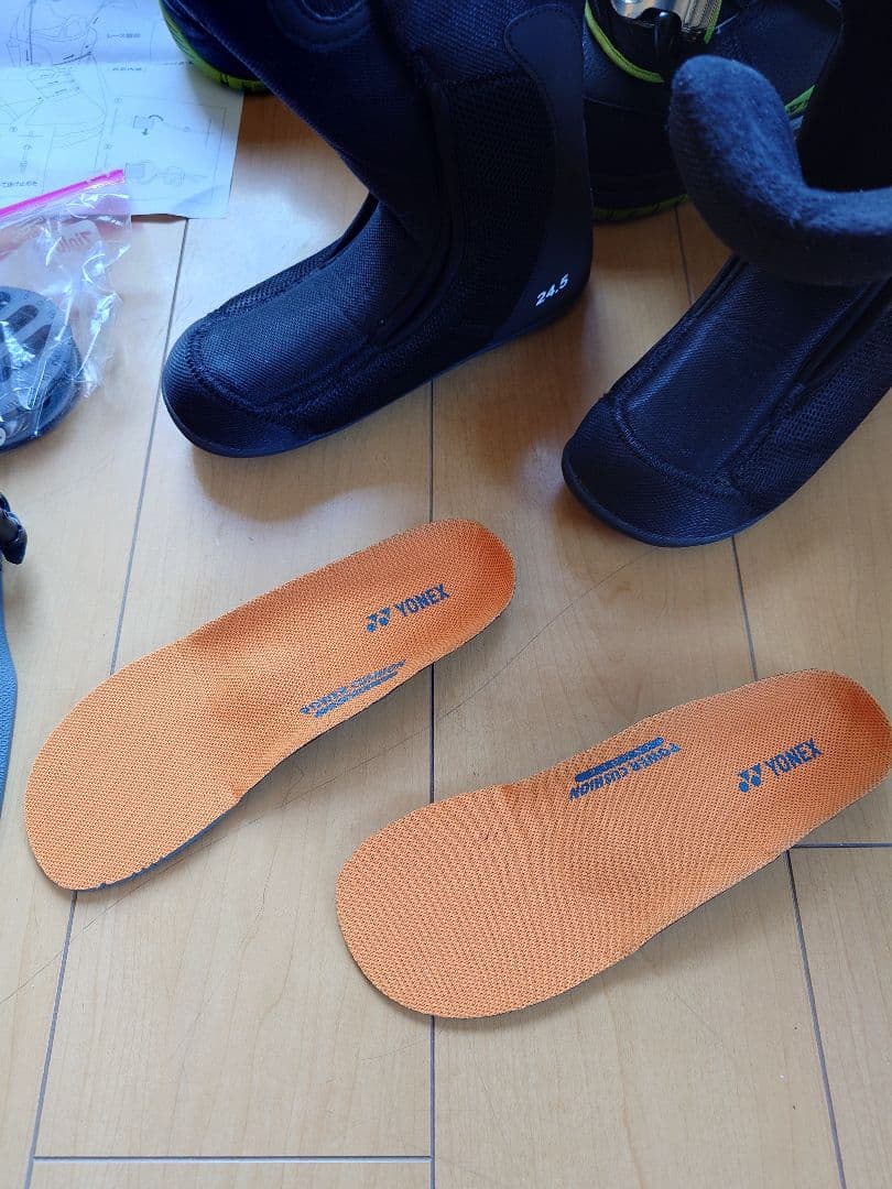 m*a様 中古　剥がれあり　YONEX スノーボードブーツ 24.5cm XTR