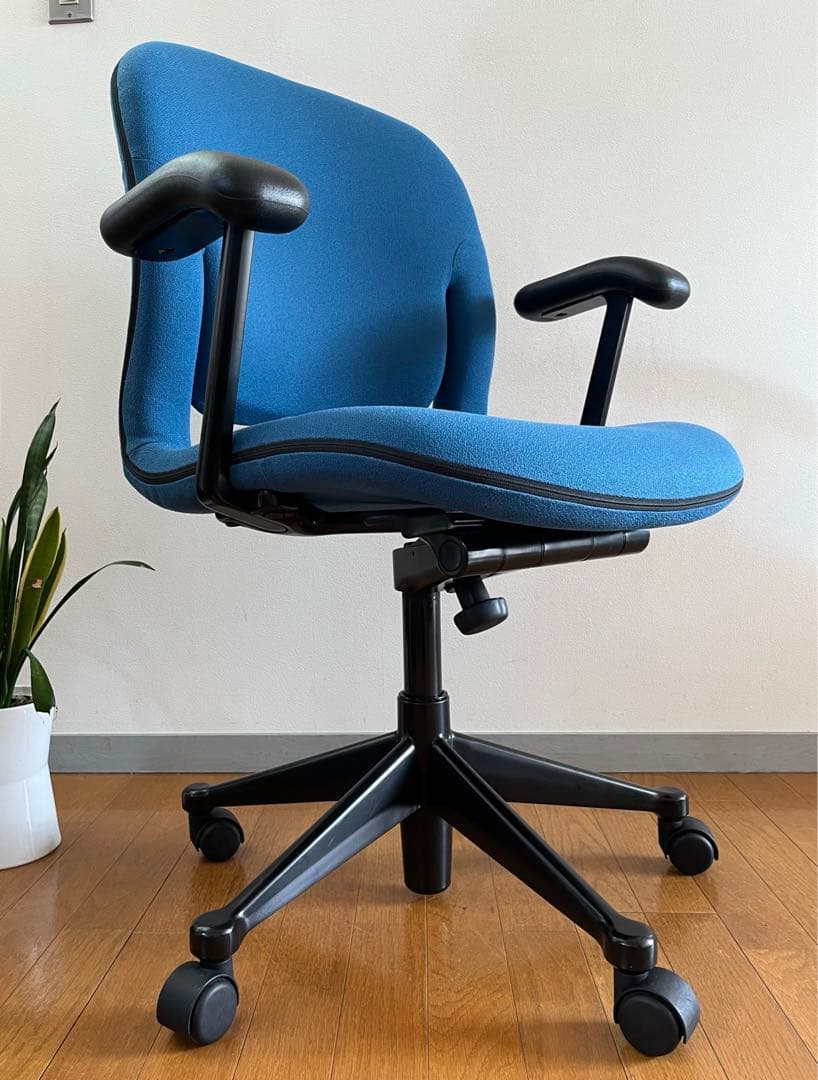 Herman Miller ハーマンミラー エクア2 チェア 名作椅子 - メルカリ
