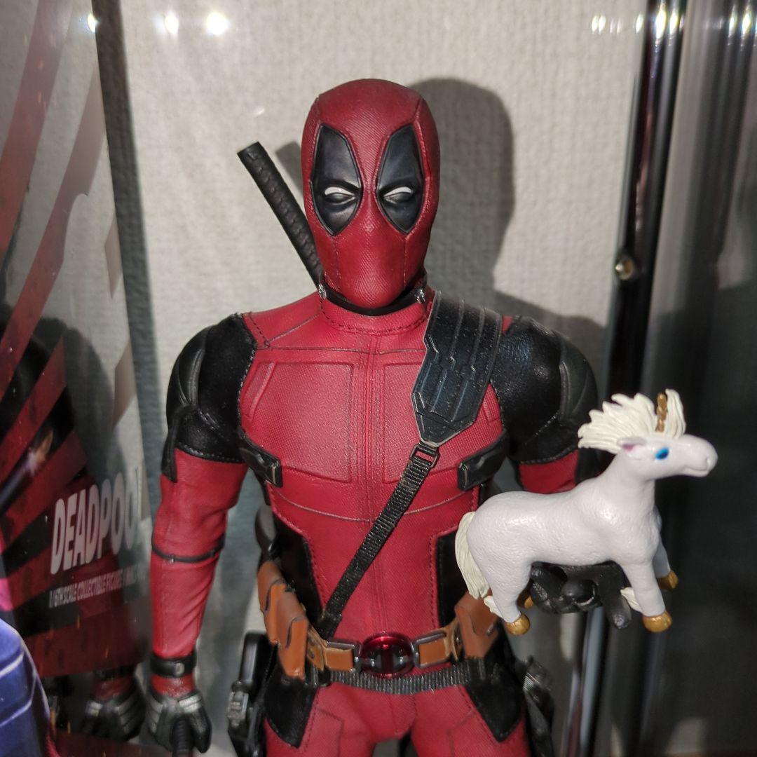 デッドプールホットトイズ