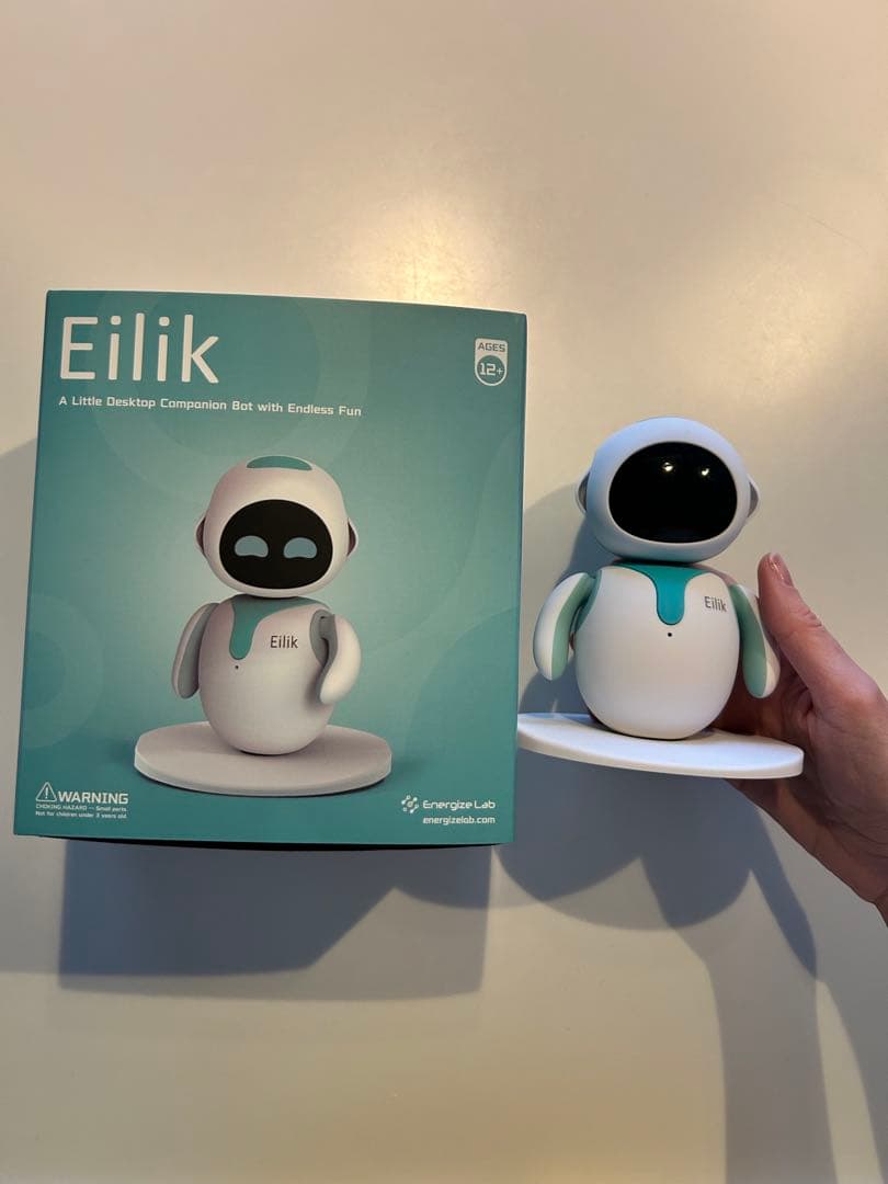Eilik デスクトップコンパニオンボット