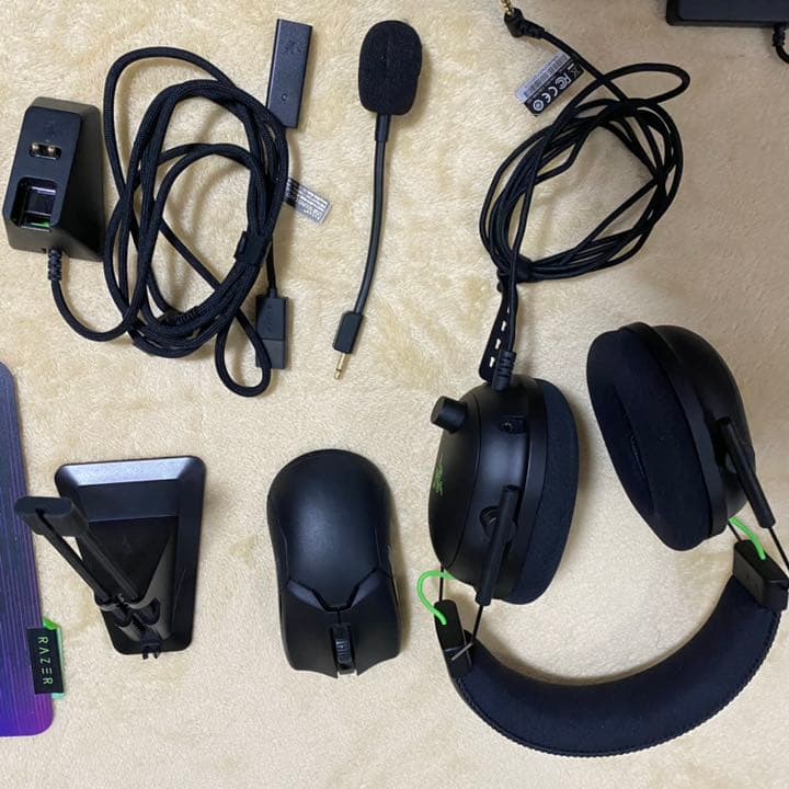 Razerデバイスセット(キーボード マウス マウスパッド ヘッドセットなど)