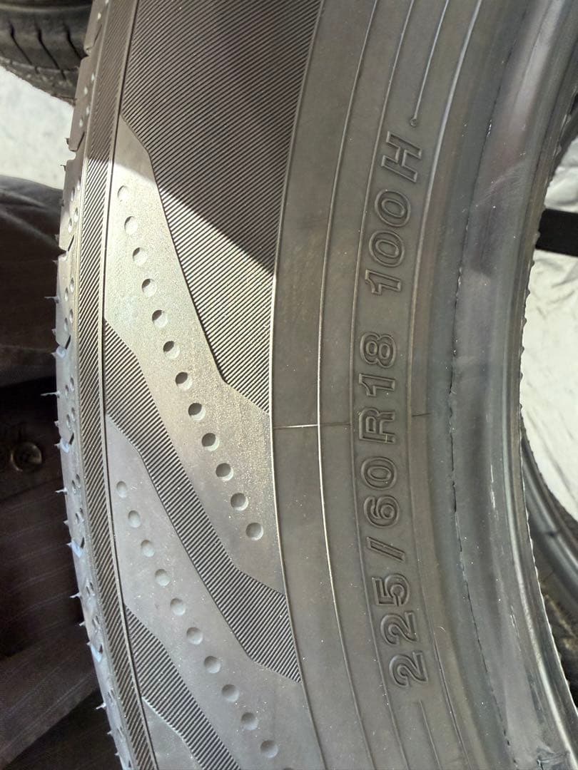 アルファード 新車装着 ノーマルタイヤ 4本セット225/60R18 - タイヤ