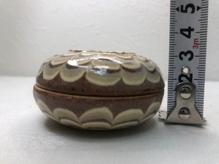 堆彩陶 練上手香合 共箱 美品 - メルカリ