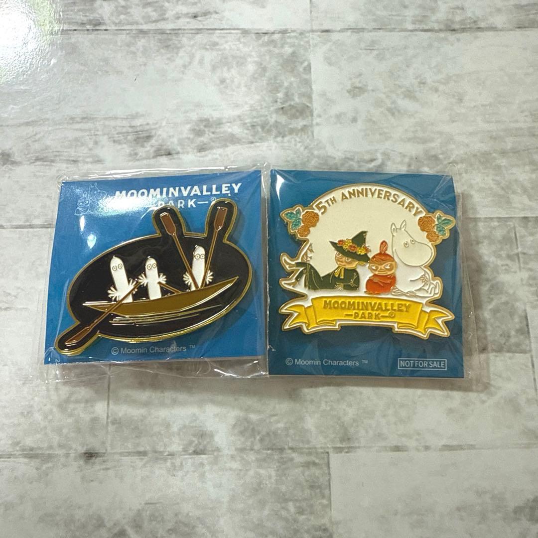 ムーミンバレーパーク 5周年記念＆ニョロニョロピンバッジ - メルカリ