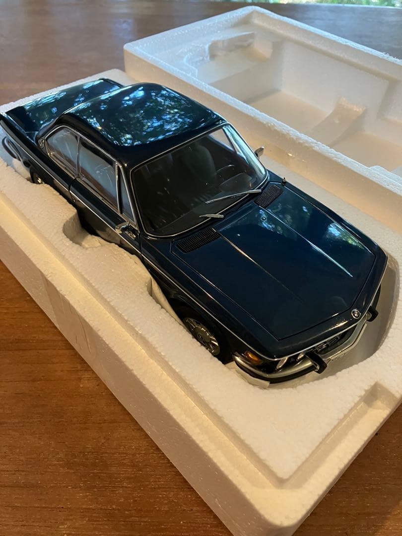 1\18オートアートBMW 3.0 CSi Blue llic 絶版品