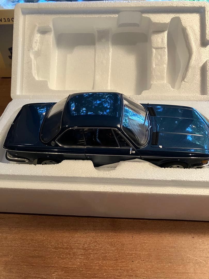 1\18オートアートBMW 3.0 CSi Blue llic 絶版品