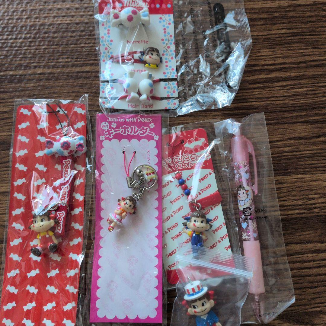 お値下げ❗ペコちゃん人形　まとめて14点　貯金箱　ミニフィギュア　ストラップ