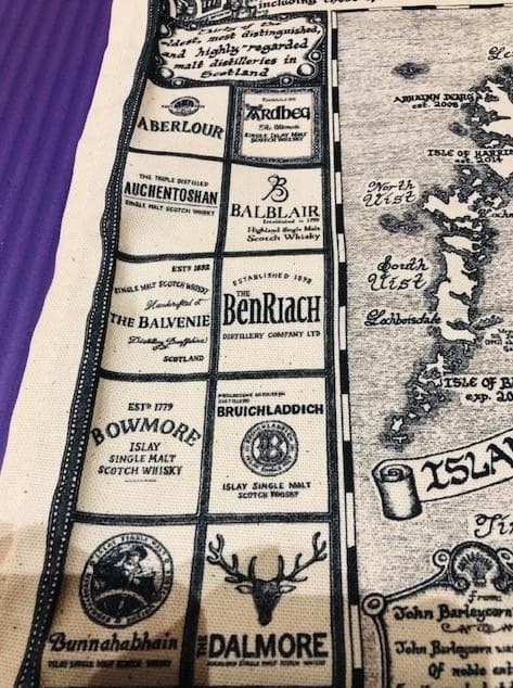 【新品・国内発送】スコッチウイスキー蒸留所の地図　ティータオル