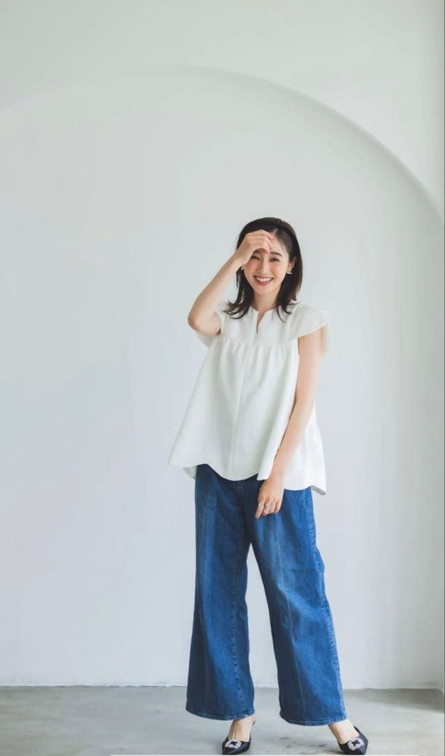 bitnabi 美人トップス ペタルスリーブ（ホワイト）