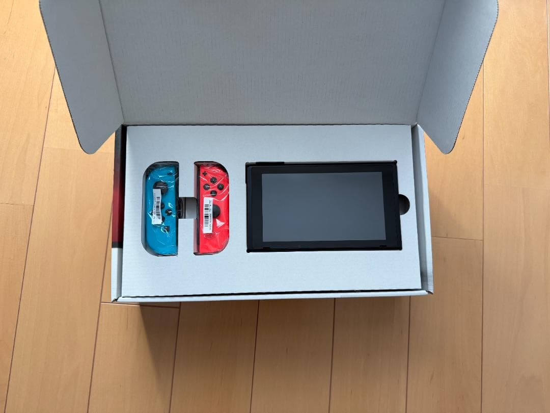【めぐみるく】任天堂Switch1 本体＋増設Joy-Con2個 Amazon.co.jp: Nintendo Switch 本体 (ニンテンドースイッチ) Joy-Con