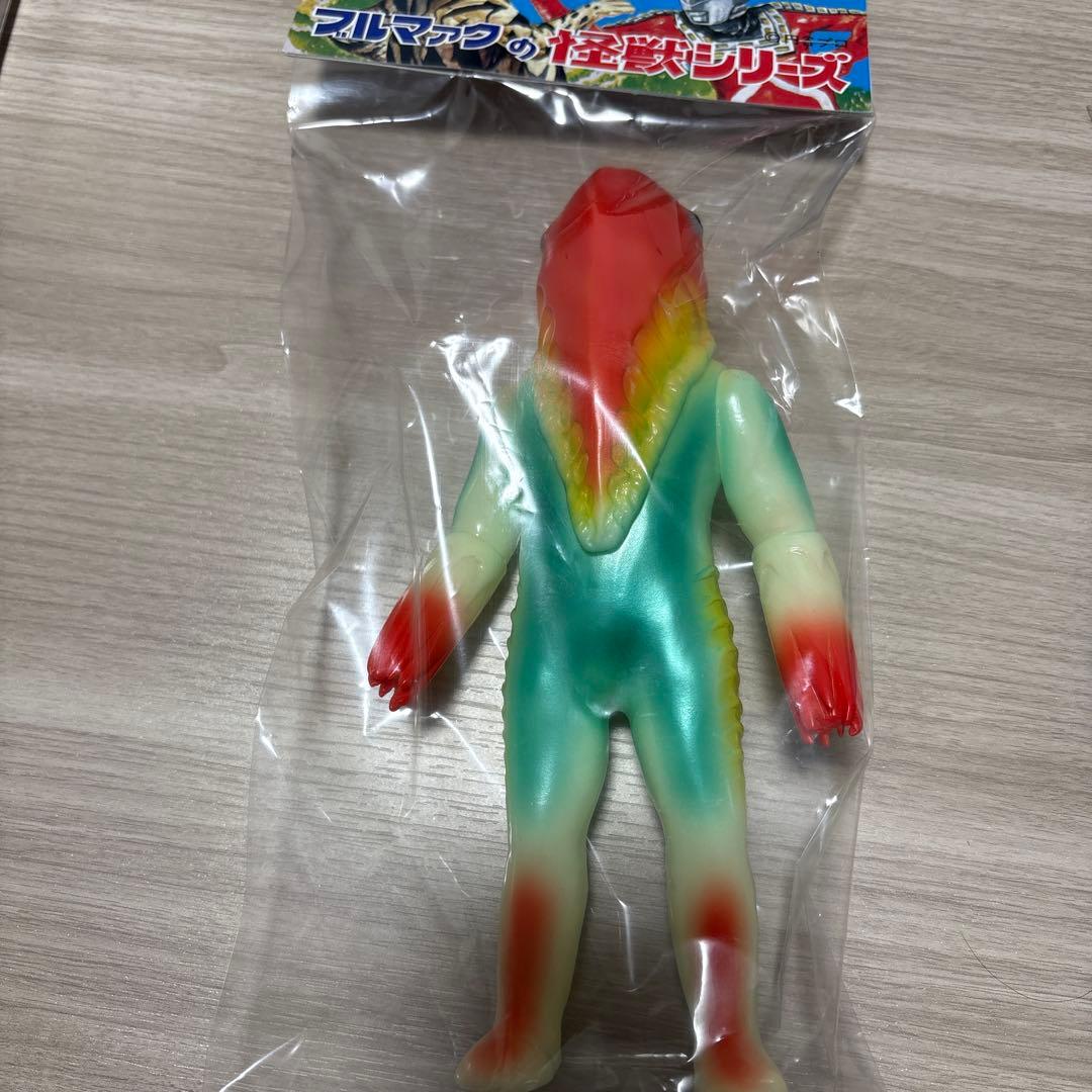 ワンフェス2026 ブルマァク メトロン星人 ソフビ フィギュア王100体