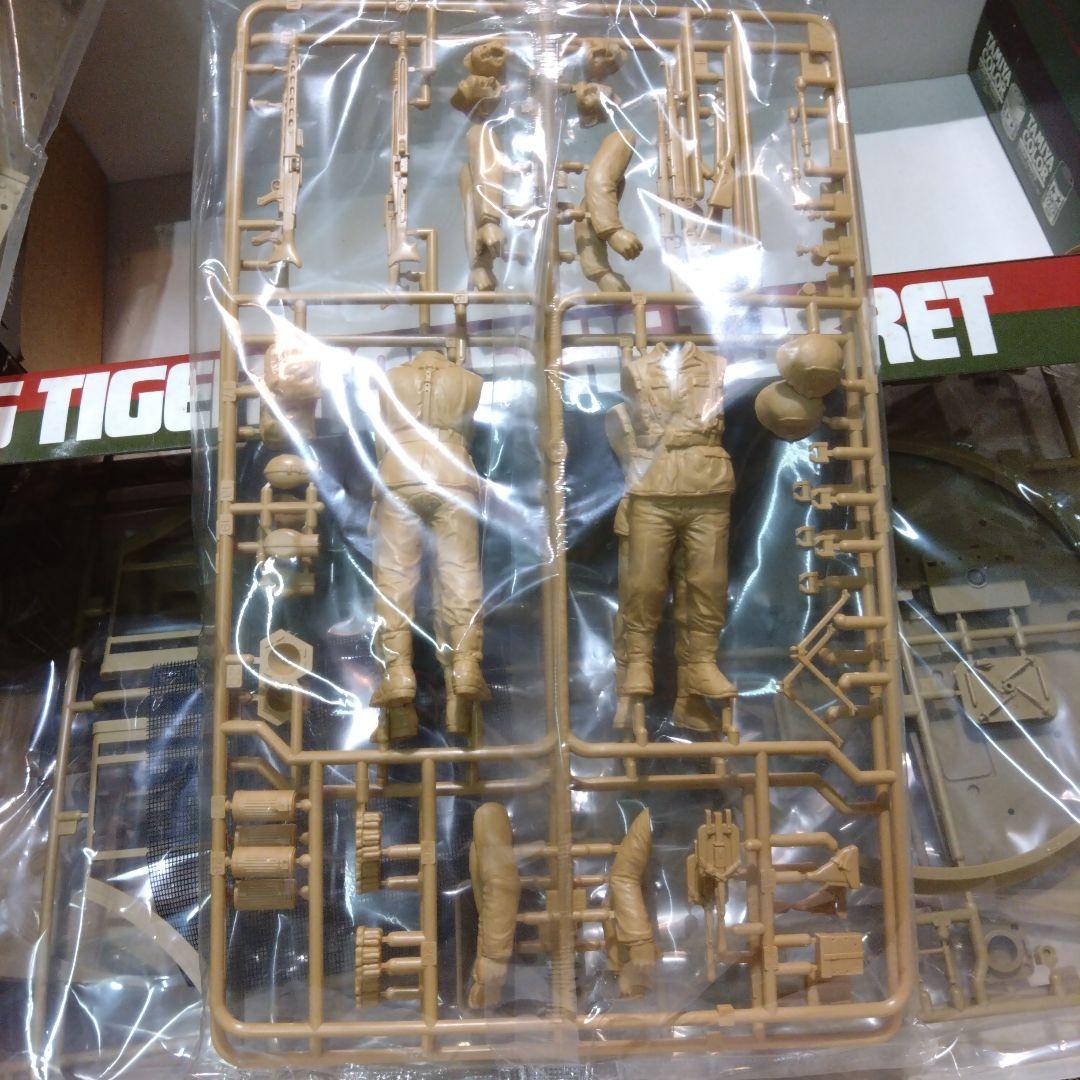 TAMIYA タミヤ 1/16 キングタイガー　ポルシェ砲塔　ディスプレイタイプ