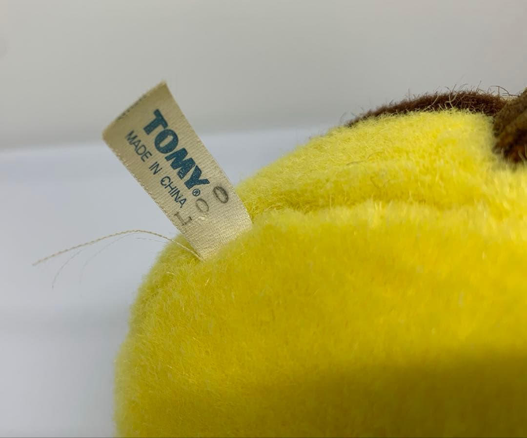 ポケモン　ピカチュウ　トミー　ぬいぐるみ