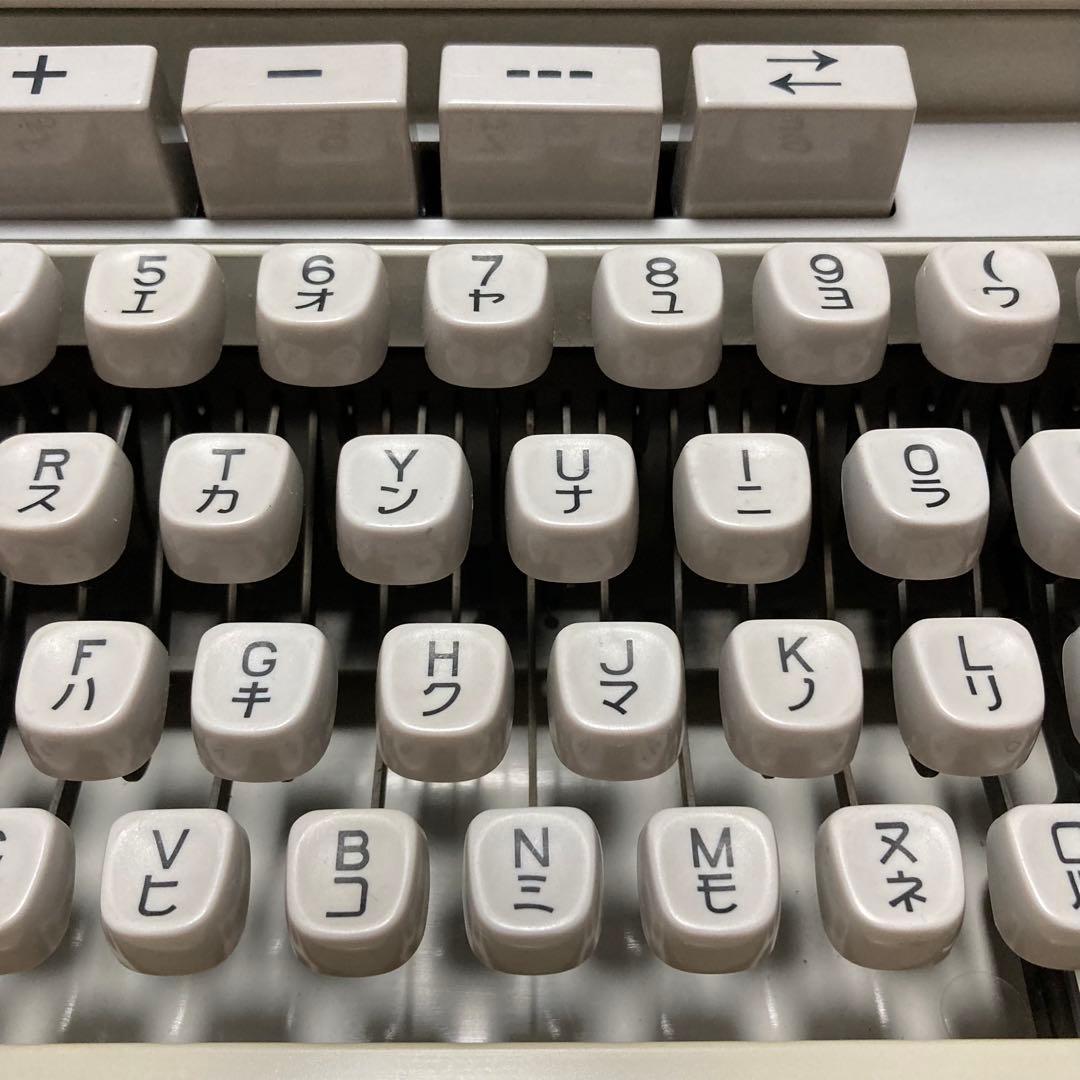 タイプライター HERMES3000 ヘルメス 蚤の市 アンティーク - メルカリ